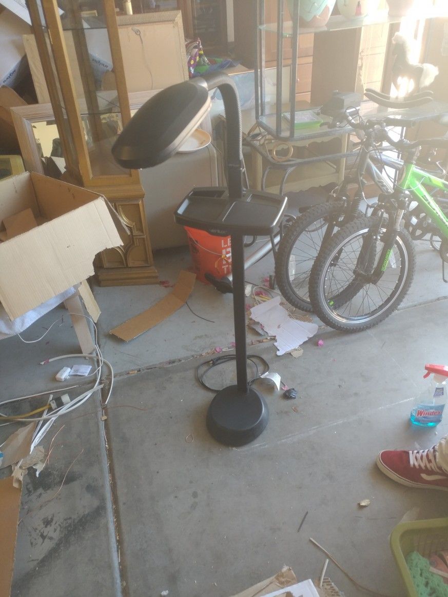 Verilux Desk With Lamp