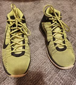 Nike Ascension size 5