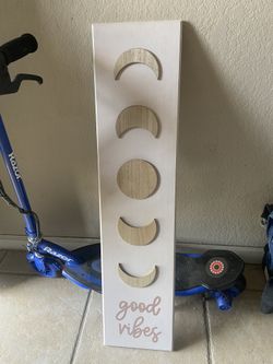 Good Vibes Wall Decor (moon)