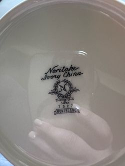 Noritake Ivory China 12 service set