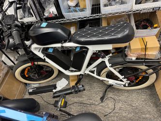 Class 2-3 Ebike dual motor with 3 batteries