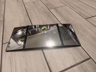 Trifold car visor mirror