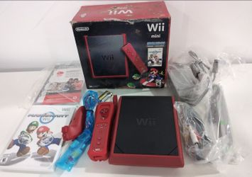 Nintendo Wii Mini - 8GB - Console Bundle with Mario Kart - Red (CIB)