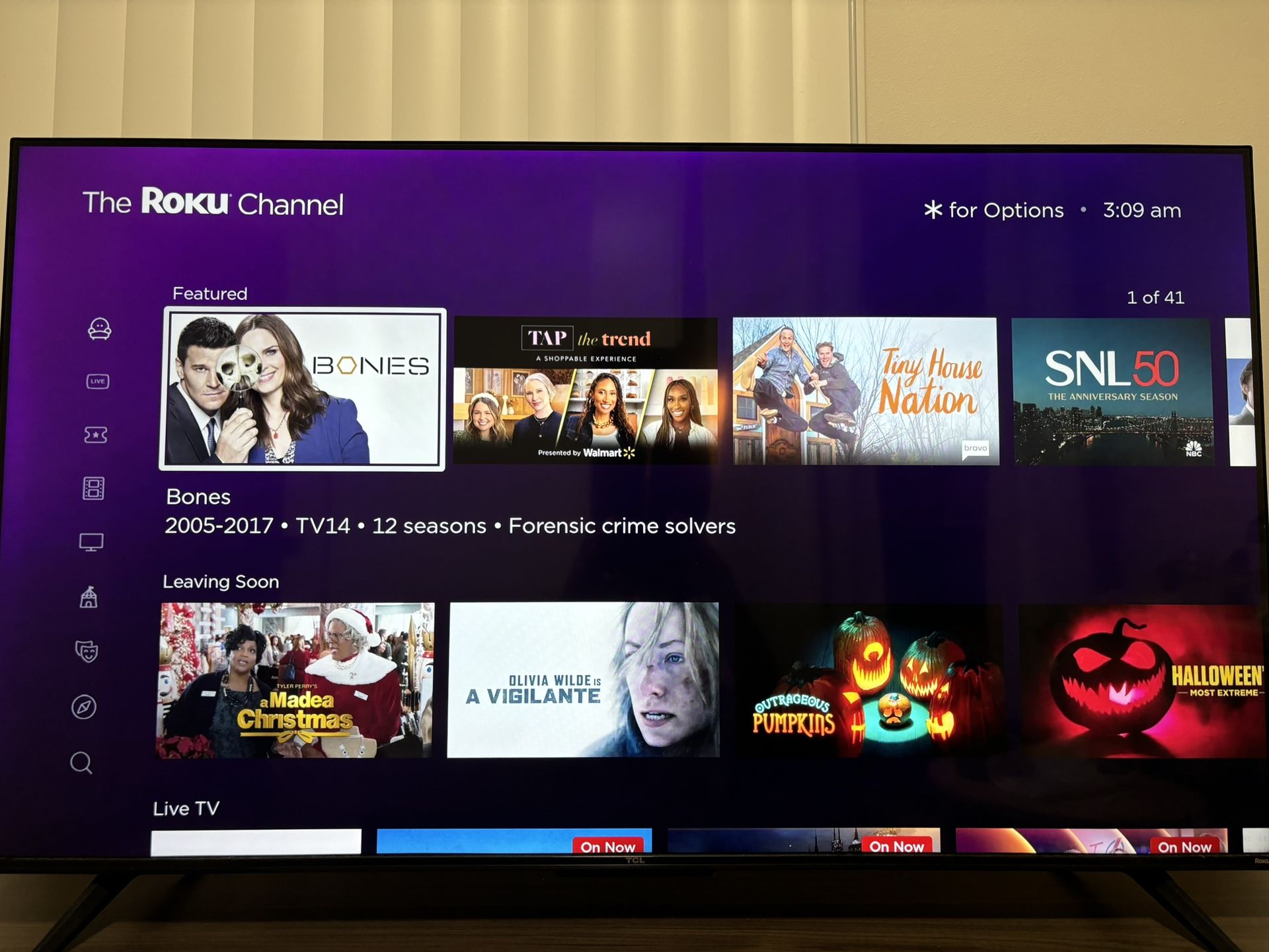 50” TCL TV with ROKU