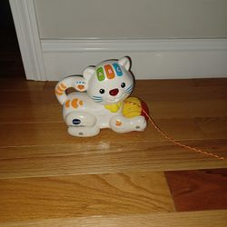Vtech Pull & Sing Kitten Toy
