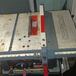 Craftsman table saw good condition with extras