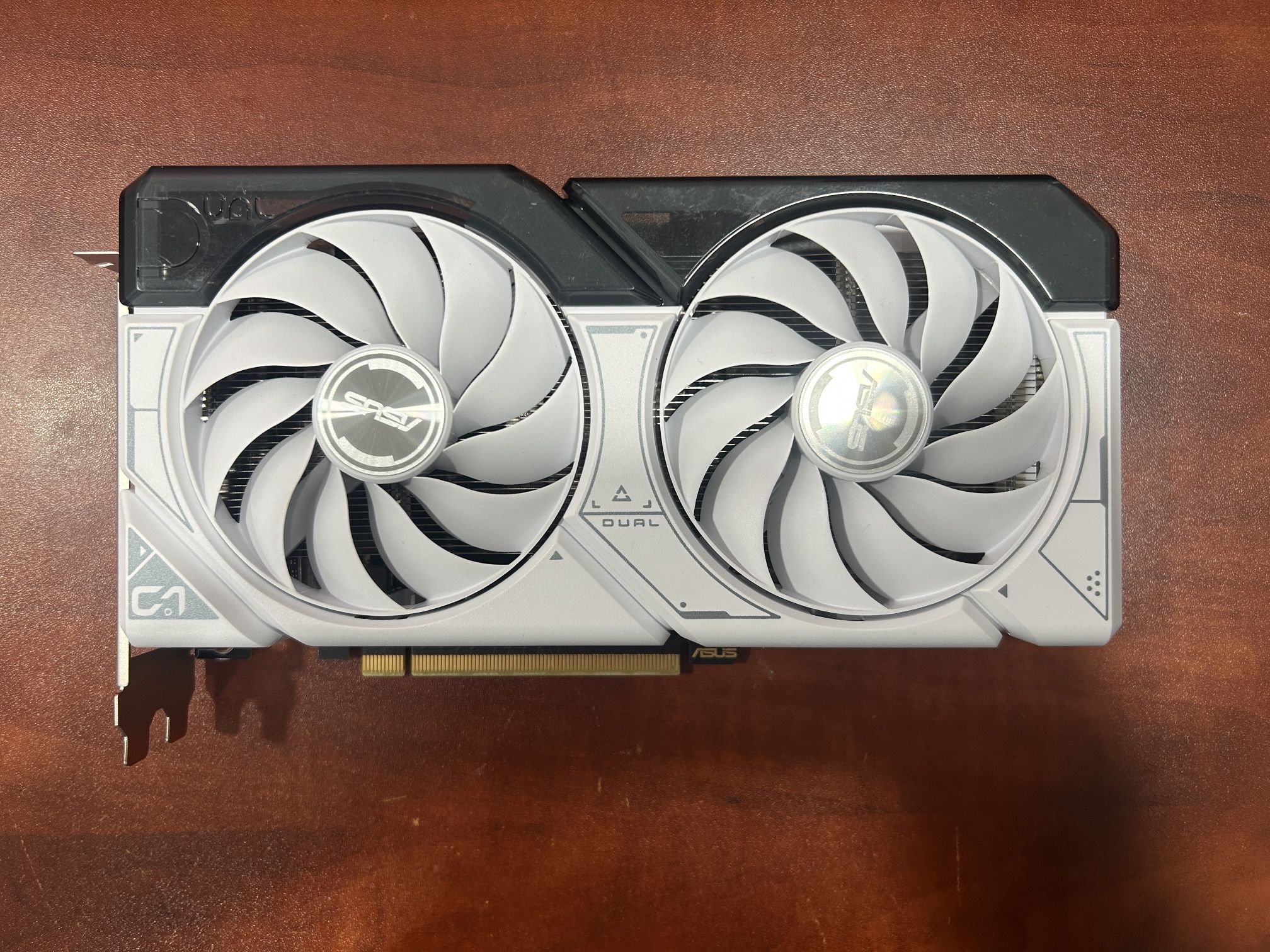 ASUS Dual RTX 4060 White Edition