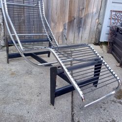 Italian Metal Chrome Mid-Century Chaise Lounge Chair (Made In Italy)