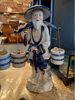 Vintage Chinese porcelain figures