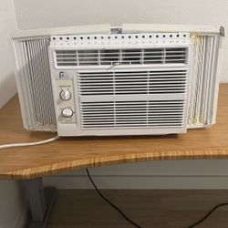 Window AC Unit