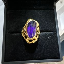 7.8 Carat Large Amethyst Cabochon 18k Gold Handmade Ring  NAGL APPRAISED @ $1950