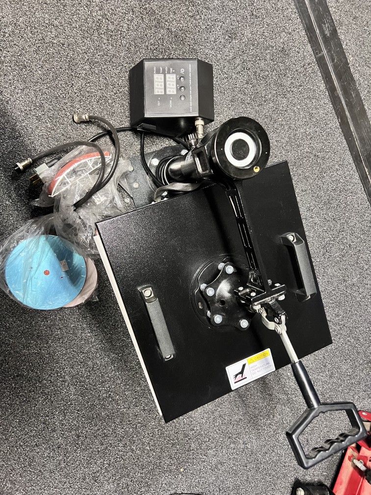 Vinyl cutter and heat press plus accessories
