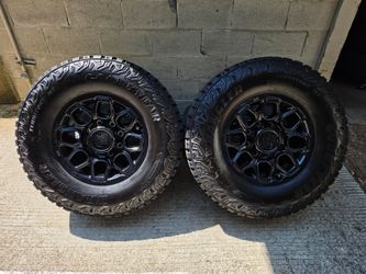 18" Chevy Silverado 2500HD ZR2 Bison Wheels