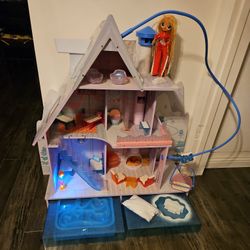 LOL Winter Doll Playhouse 