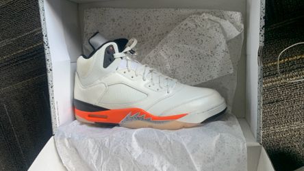 AJ 5 retro sail