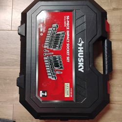 HUSKY 56-PIECE IMPACT SOCKET SET 1/2 IN DRIVE 