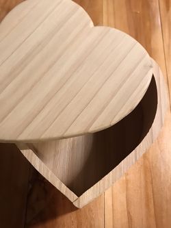 Cedar Wood Boxes All Are 3-4 Inches Tall And 4-6inches Long