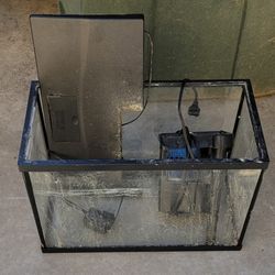 5 Gallon Fish Tank With Lid And Filter 10.00