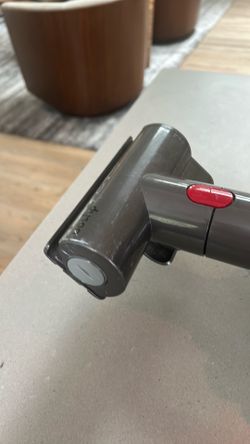 Dyson v7 car+boat Vacuum