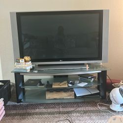 Free TV And TV Stand Pick Up Now!!