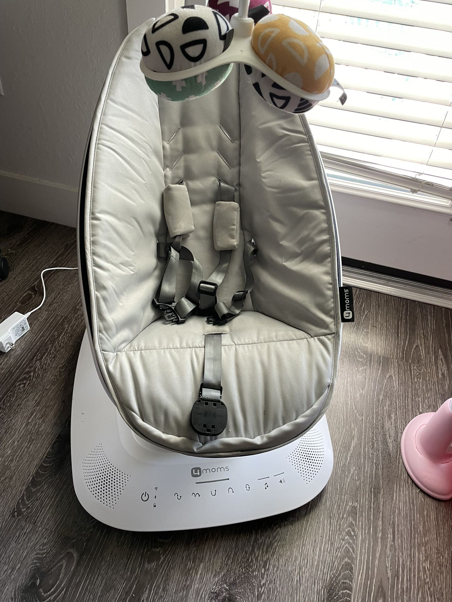 mamaroo swing