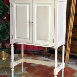 Elegant Cream 2-Door Cabinet/ Dresser, w adjustable shelf - 39H x 25W x 12D 
