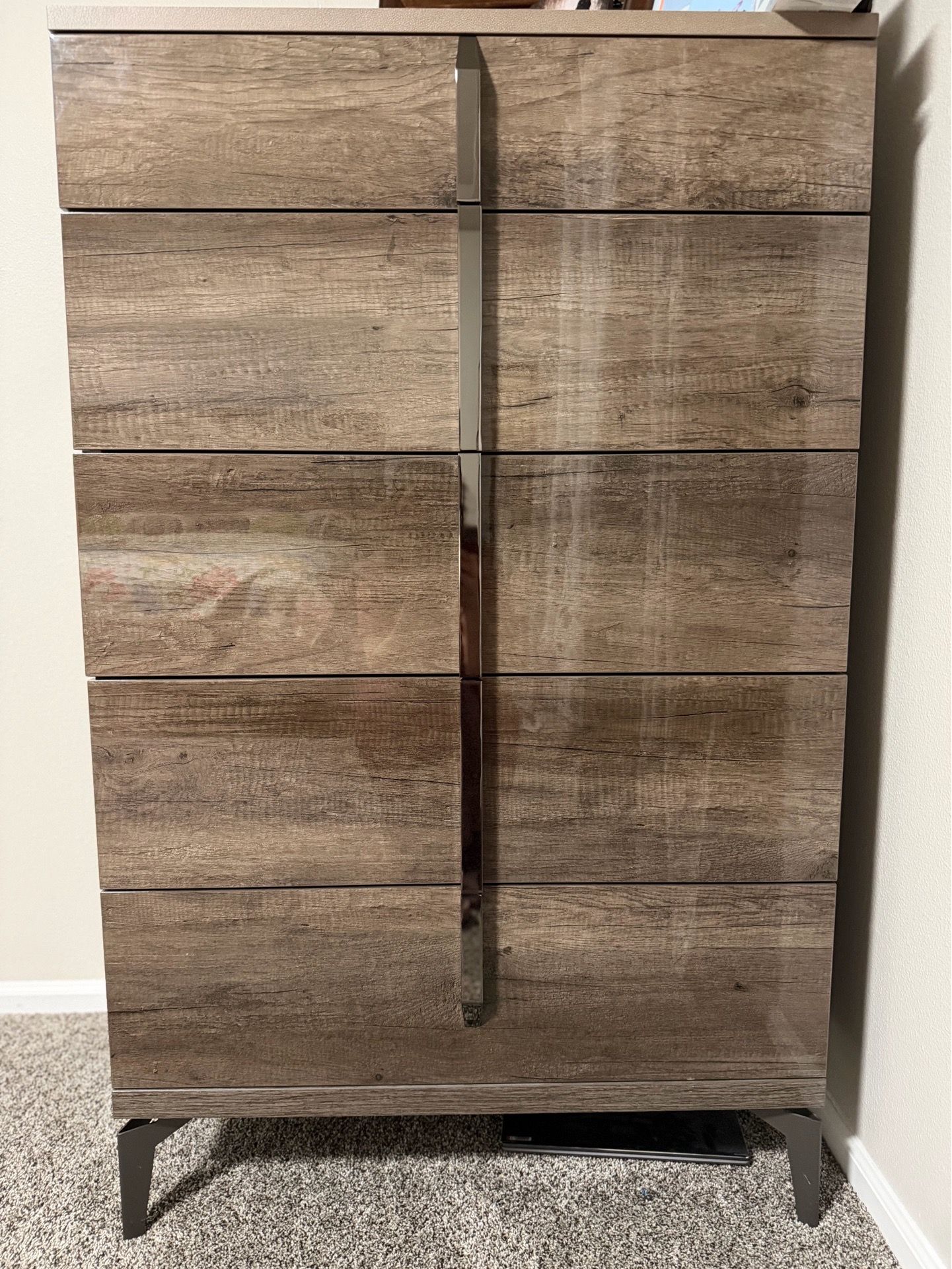 Dania 5 drawer Chester