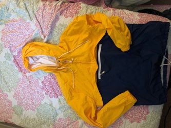windbreaker size M