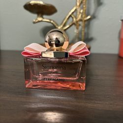 FERRAGAMO Signorina Eau de Parfum *NEW* *Real*