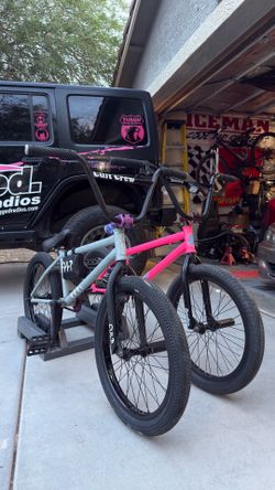Set of cult & Sunday bikes