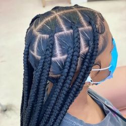 Large Knotless Braids