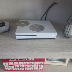 Xbox One S 