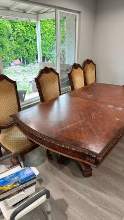 Dining table set