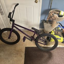 GT BMX Bike – Custom Parts – Ready to Ride 