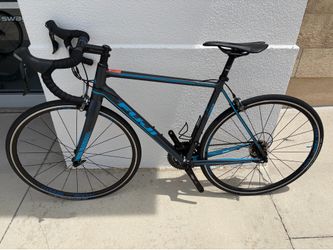 Fuji Roubaix Road Bike 56cm