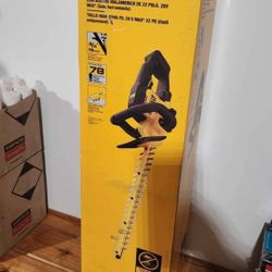 Dewalt 20V 'Max' hedge trimmer, battery