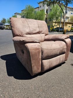 XL GLIDER RECLINER By ashley