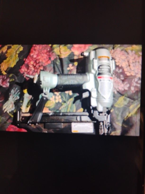 Metabo HPT 2-1/2in 16-Gauge