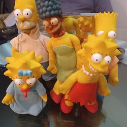 Collectible Simpson family.