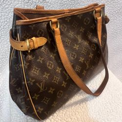 LOUIS VUITTON Batignolles Horizontal Monogram Shoulder Bag