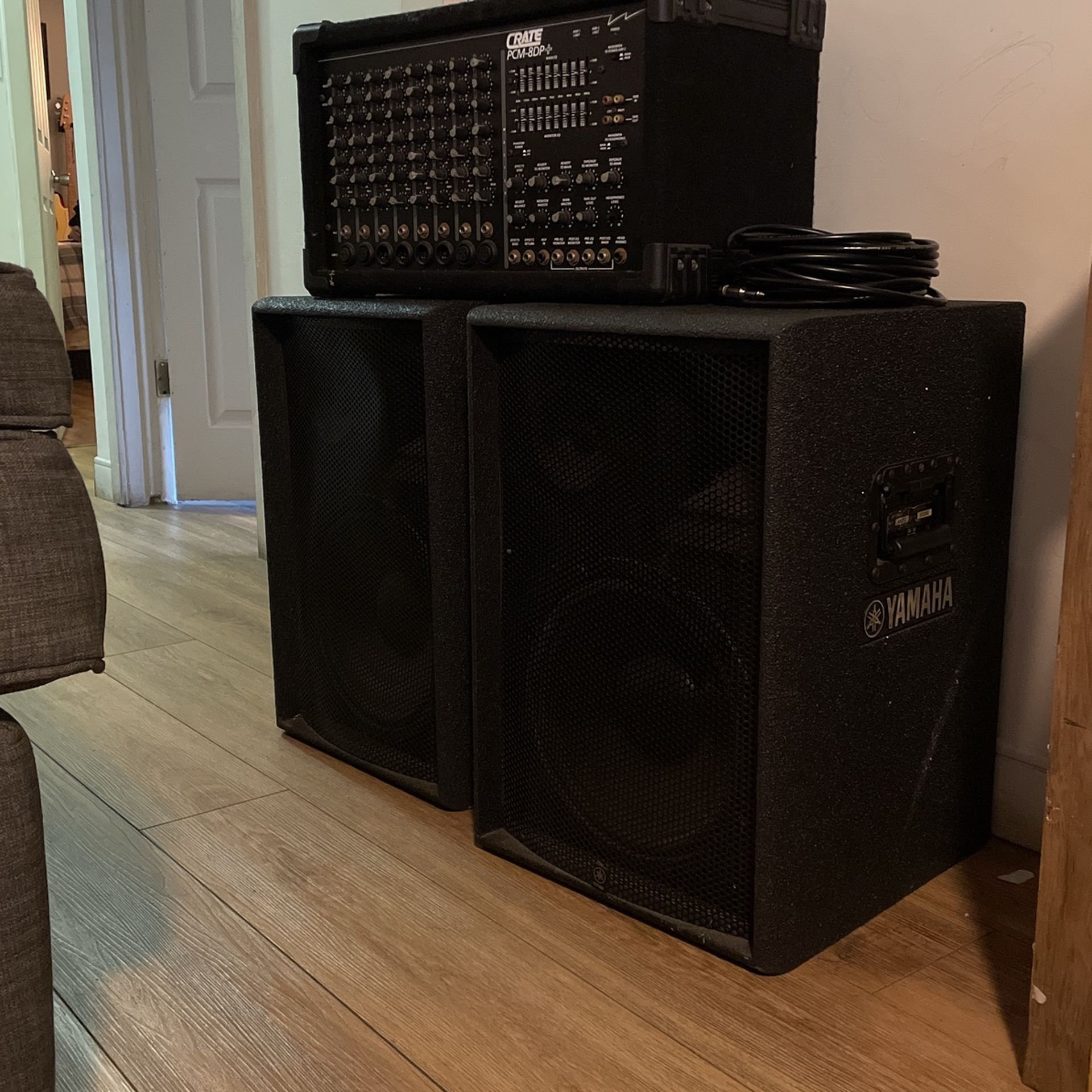 Yamaha AS312 Speakers and Crate PCM-8DP+