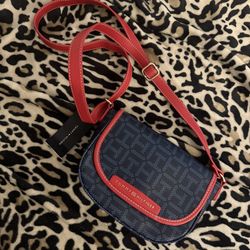 Tommy Hilfiger Crossbody Bag