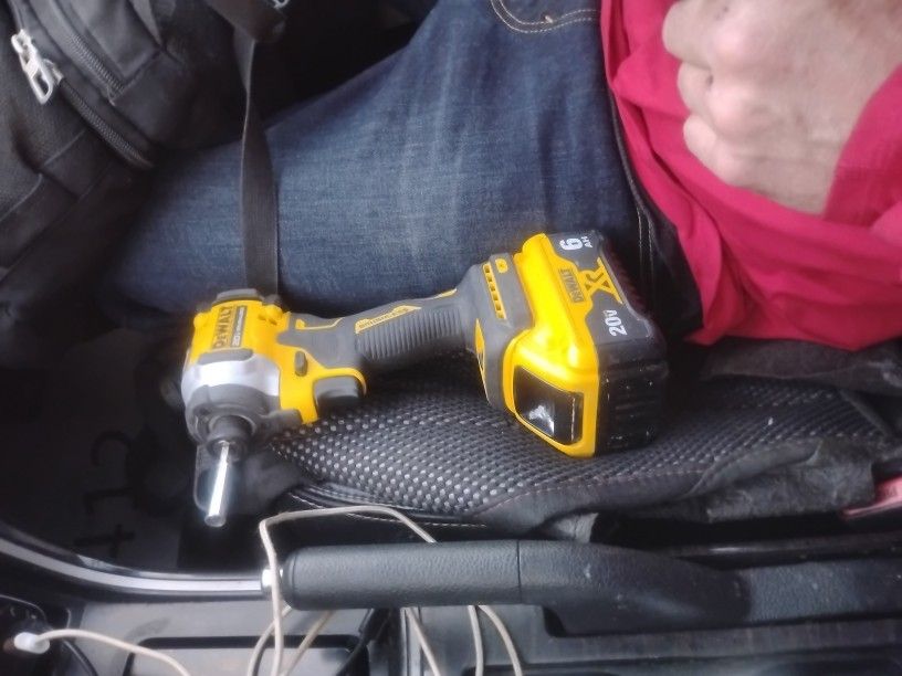 DeWalt 20v Atomic Compact Series