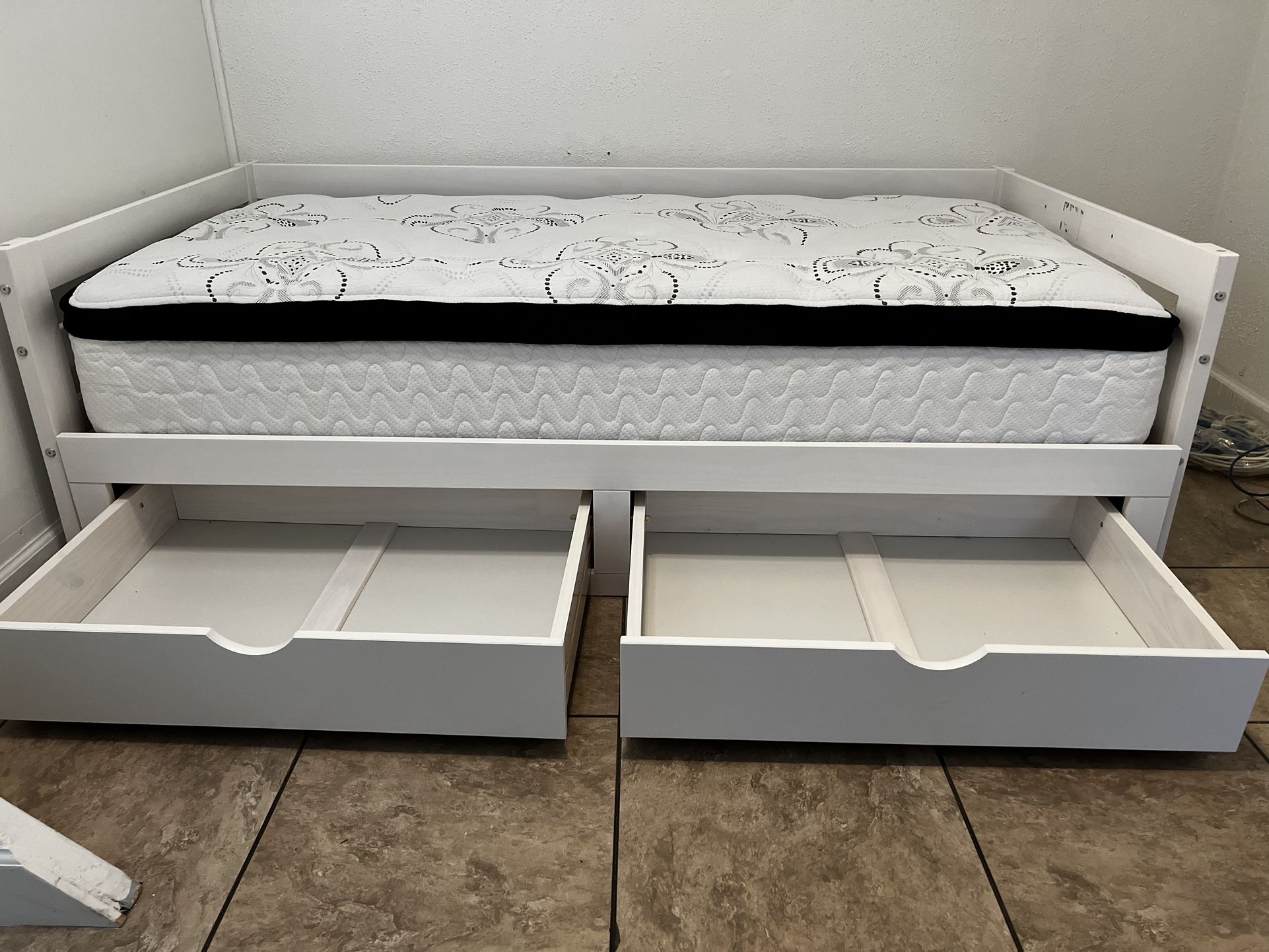 200 OBO Barely Used Beautiful Twin Bed w Storage Drawers (incl Mattress) for Sale in Pembroke