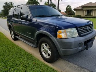 2004 FORD EXPLORER RUNS GREAT COLD AIR FINANCING!!!