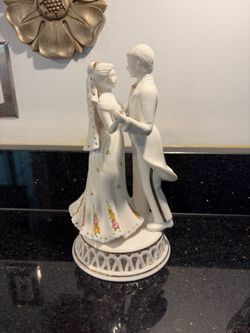 RARE Royal Albert Old Country Roses Wedding Cake Topper WEDDING MEMORIES Collection 10” Tall