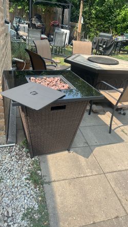 Fire pit table