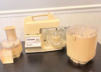 Vintage OSTER Designer Kitchen Center 10 Speed with / Attachments - Working