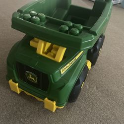 John Deer Dump Truck