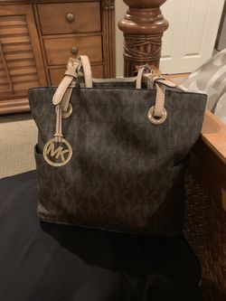 Hand bag